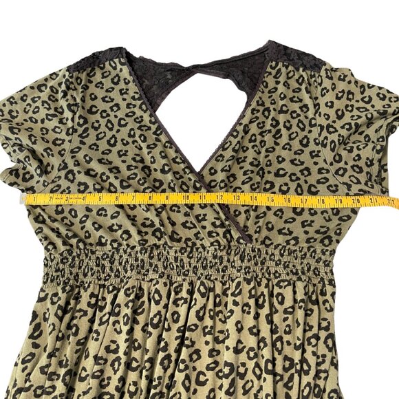 Torrid Whimsigoth Cheetah Print Top Women Size 3 Green Lace Smocked Fairy Grunge - Picture 8 of 9